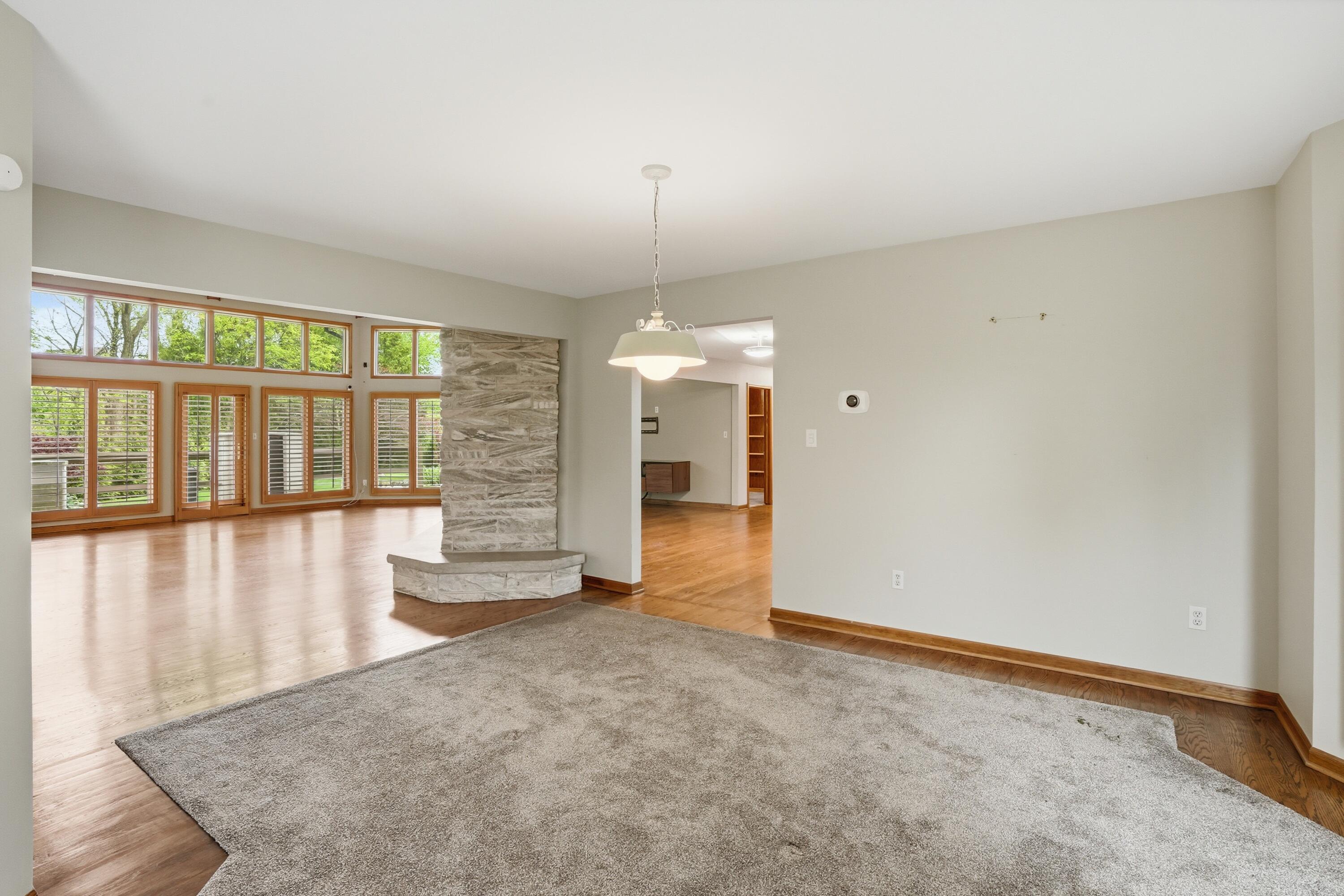 732 Royal Dublin Lane, Dyer, IN 46311; Image #22