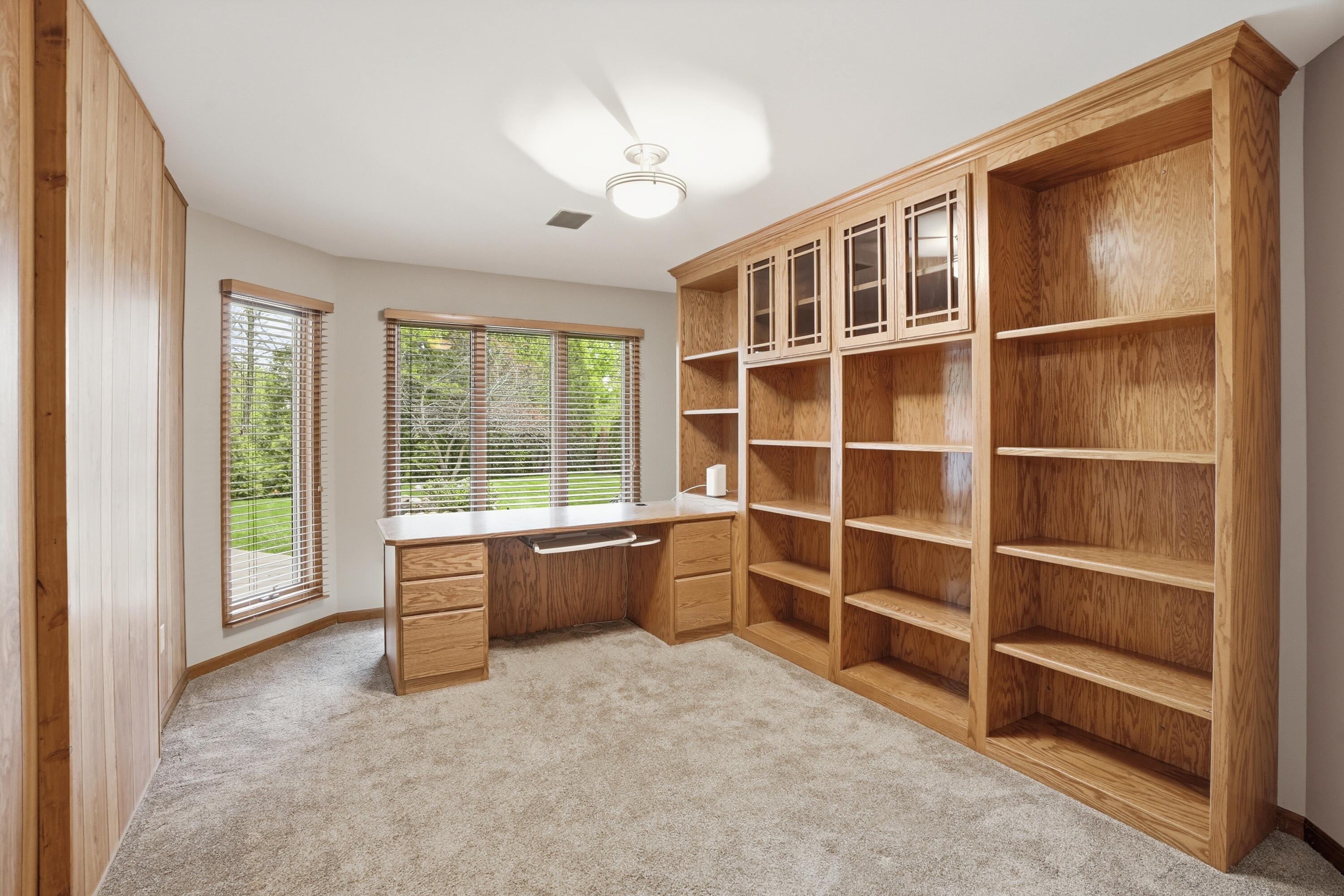 732 Royal Dublin Lane, Dyer, IN 46311; Image #23