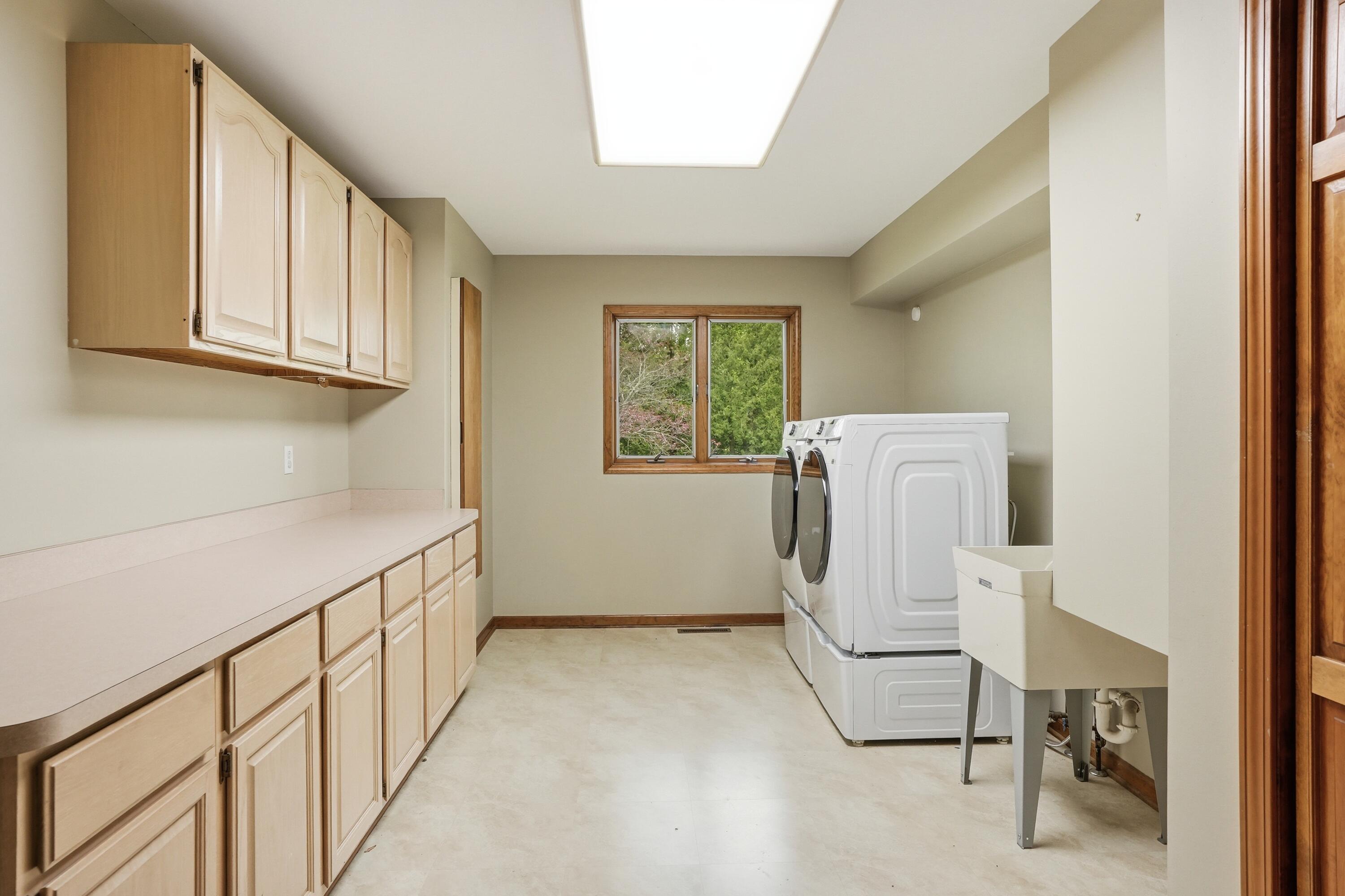 732 Royal Dublin Lane, Dyer, IN 46311; Image #25