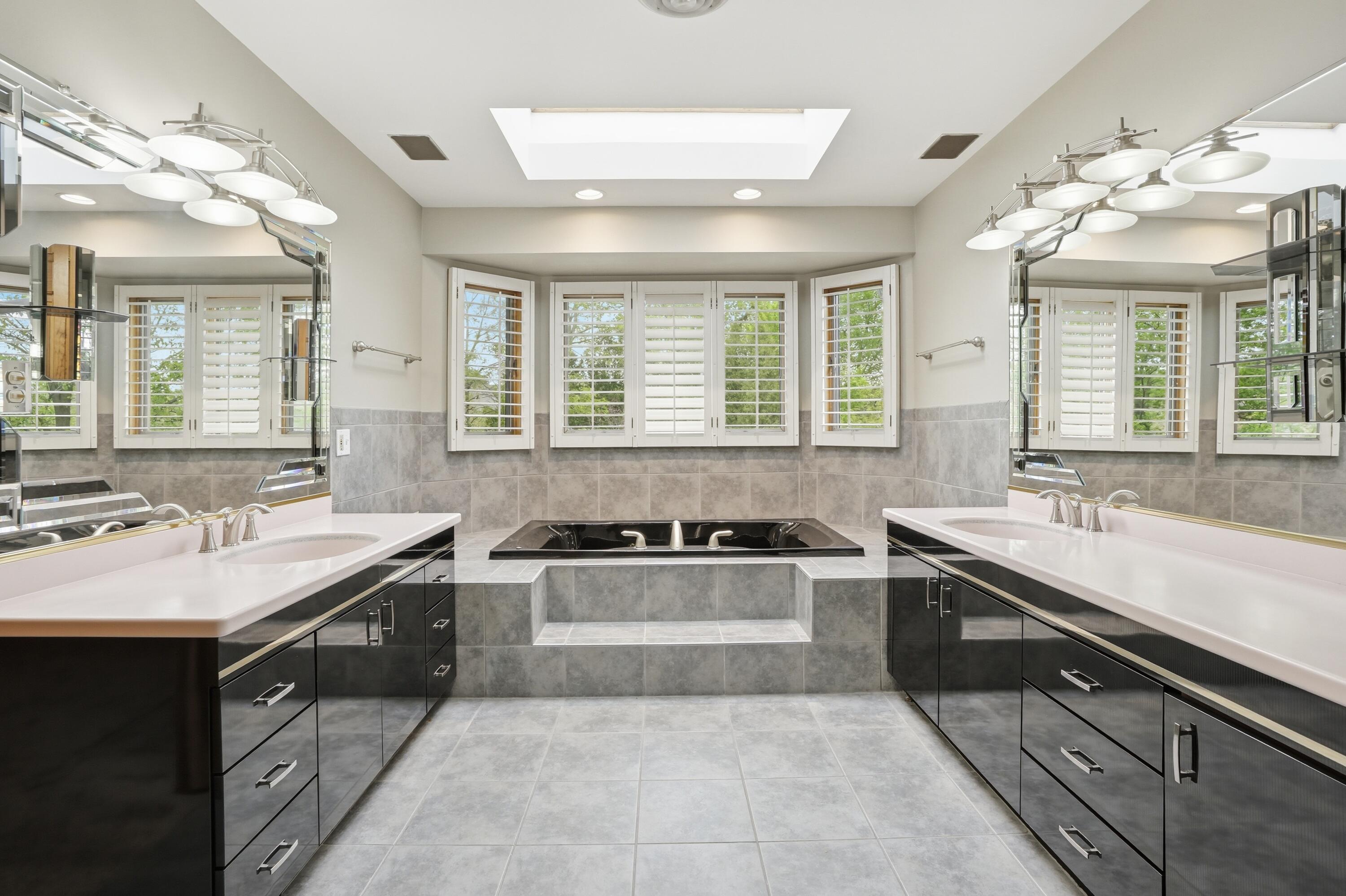732 Royal Dublin Lane, Dyer, IN 46311; Image #32