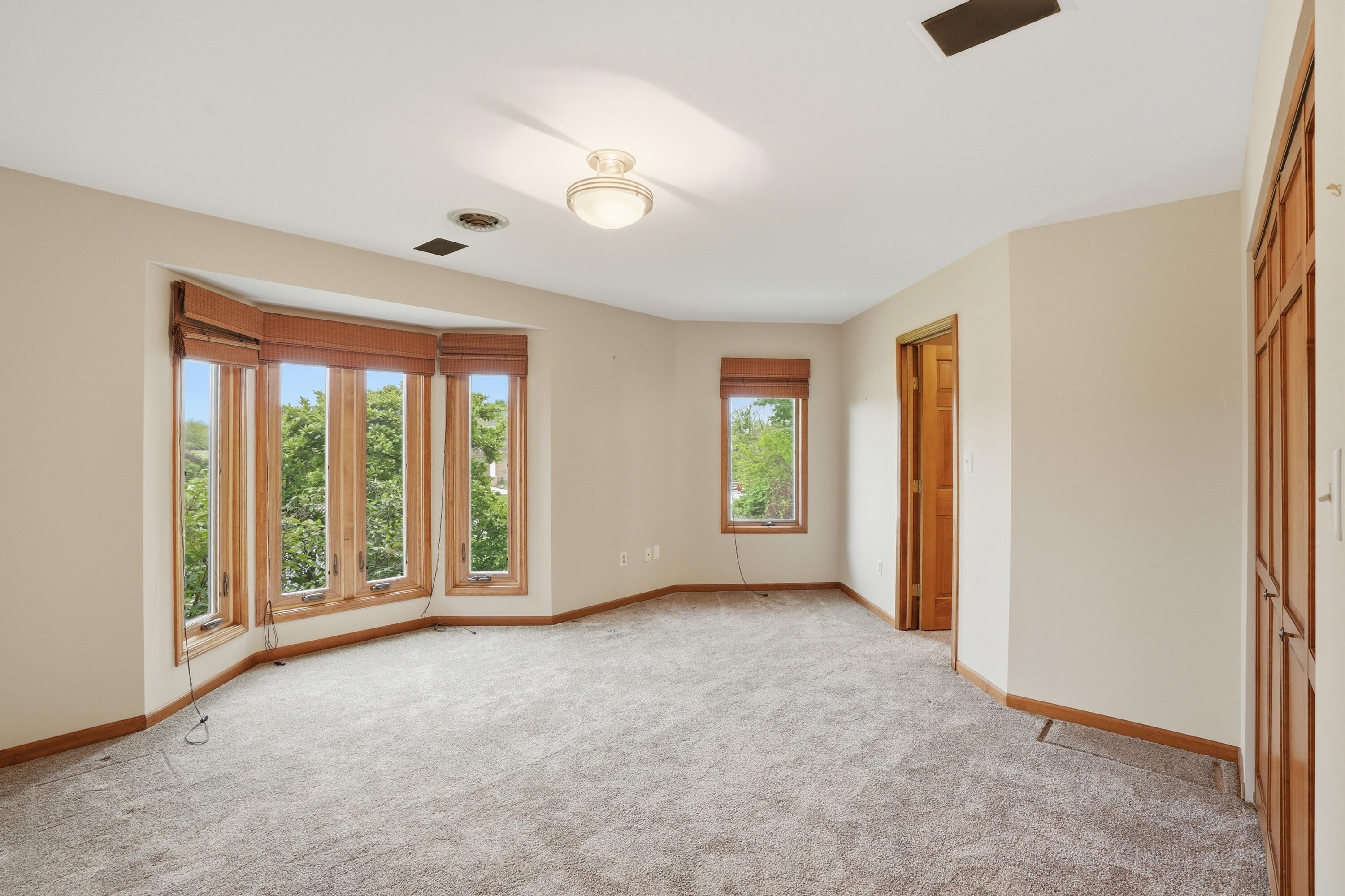 732 Royal Dublin Lane, Dyer, IN 46311; Image #36