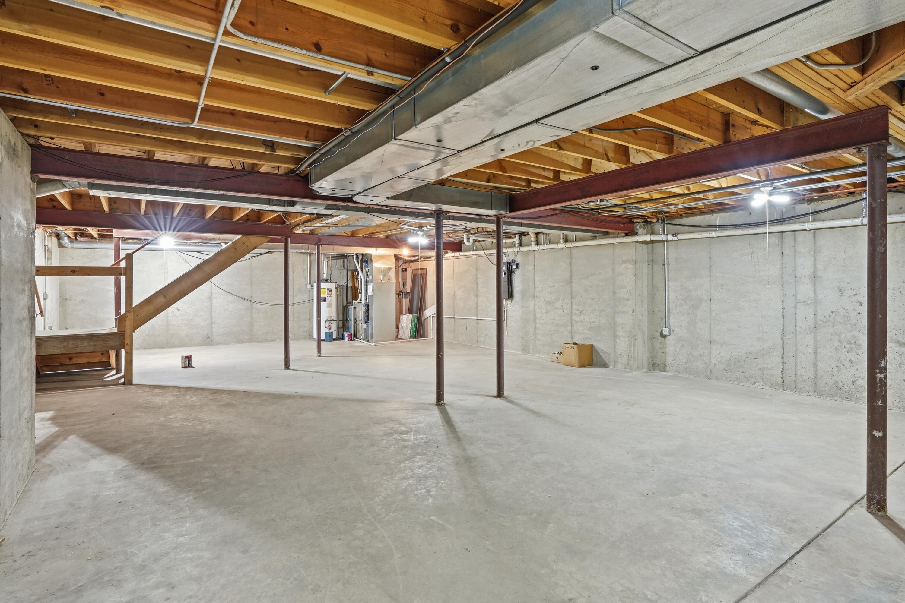732 Royal Dublin Lane, Dyer, IN 46311; Image #48