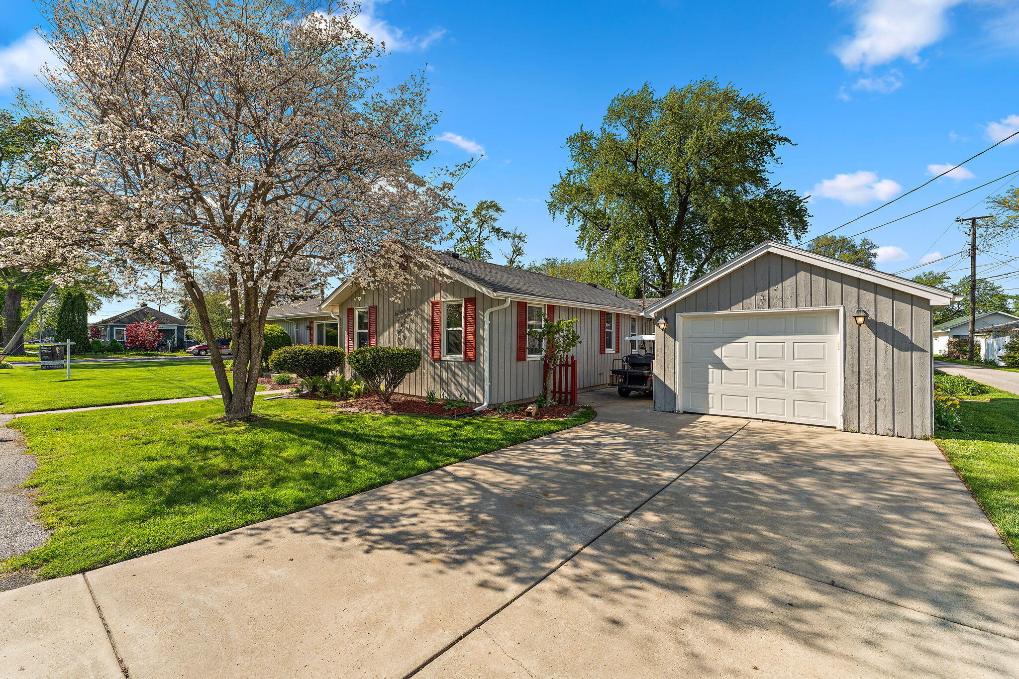 1047 State Street, Hobart, IN 46342; Image #2