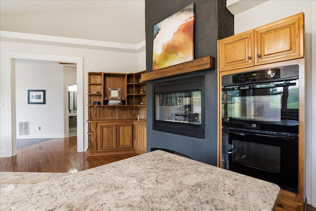 718 N Old Suman Road, Valparaiso, IN 46383; Image #11