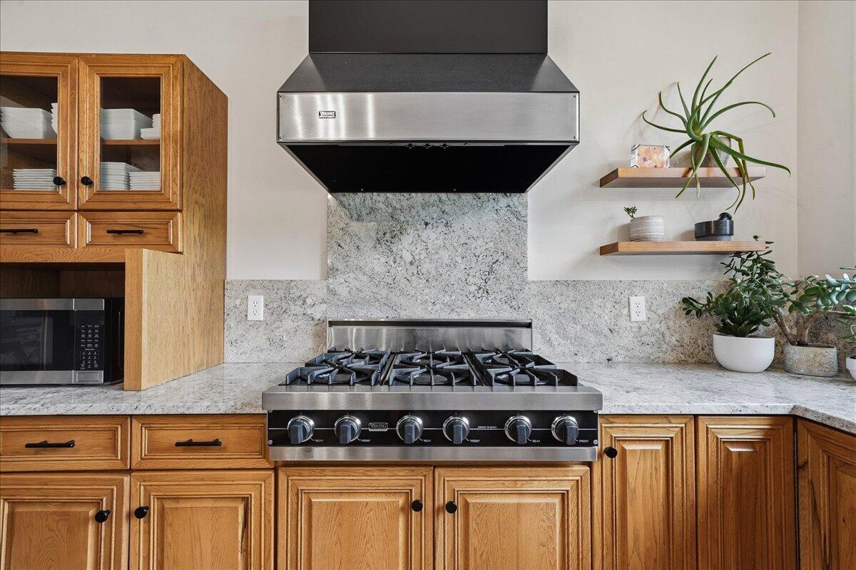 718 N Old Suman Road, Valparaiso, IN 46383; Image #12