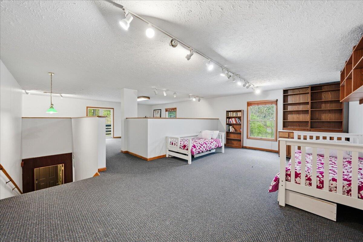 718 N Old Suman Road, Valparaiso, IN 46383; Image #43