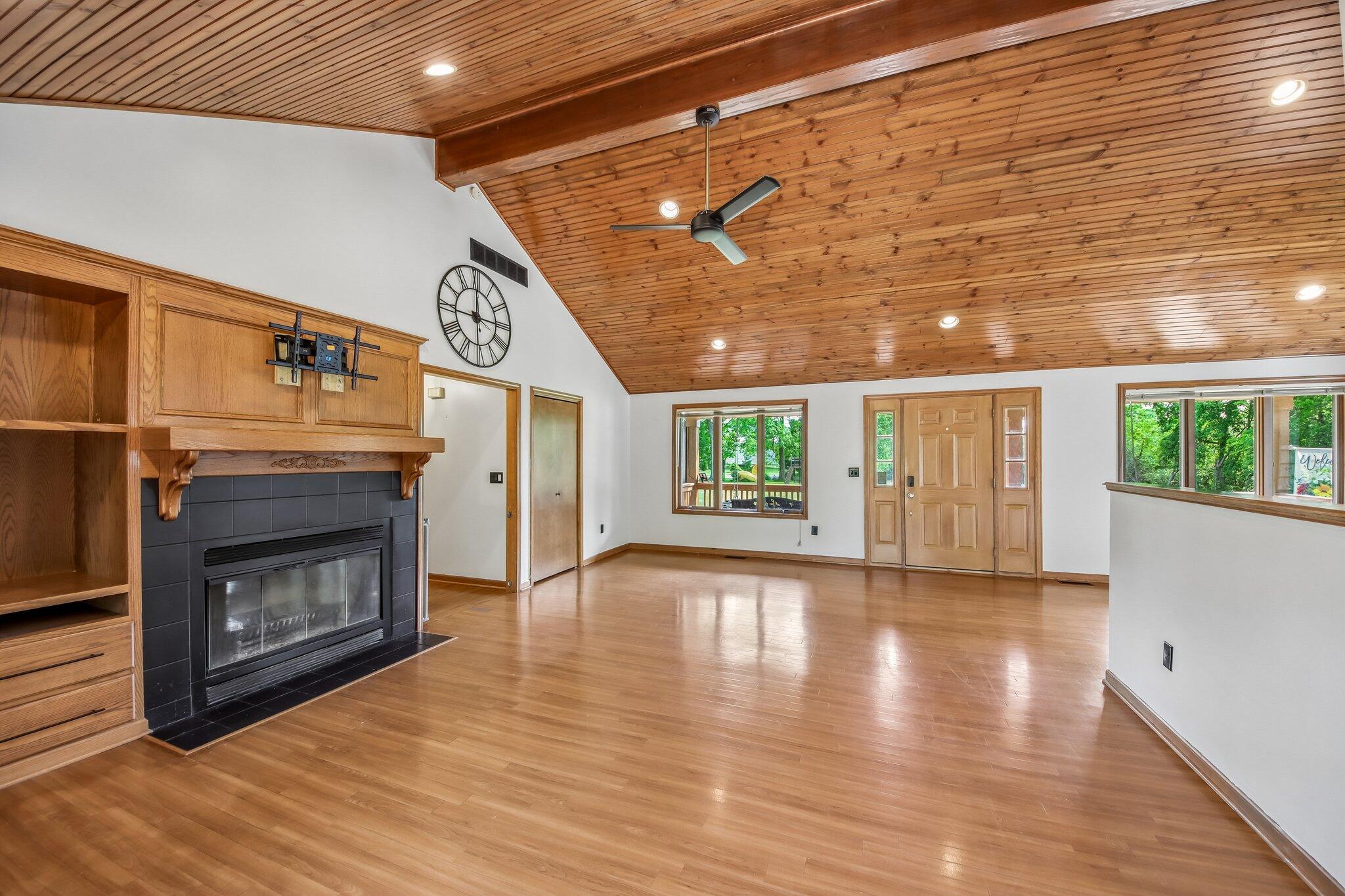 85 S County Line Road, Crown Point, IN 46307; Image #8