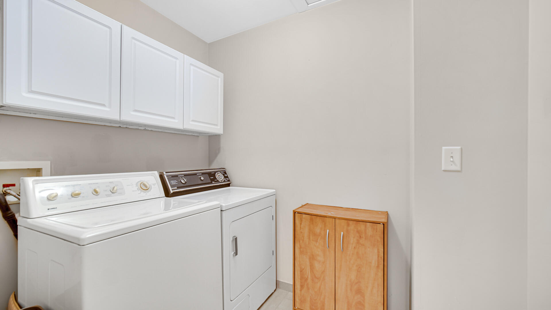 15290 Clark Street, Crown Point, IN 46307; Image #20