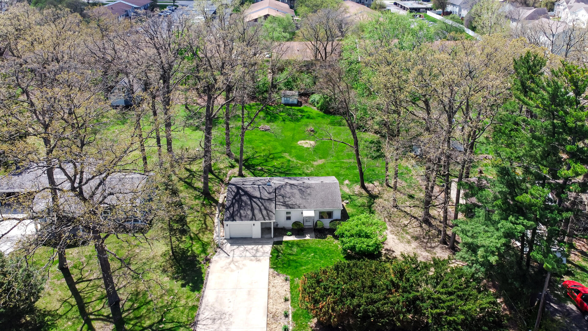 157 Spectacle Drive, Valparaiso, IN 46383; Image #1