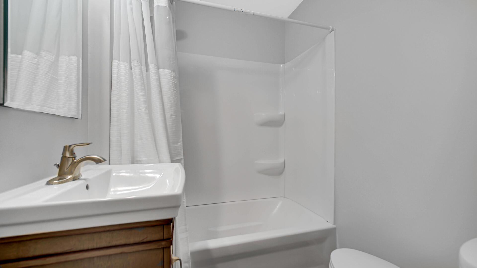 157 Spectacle Drive, Valparaiso, IN 46383; Image #12