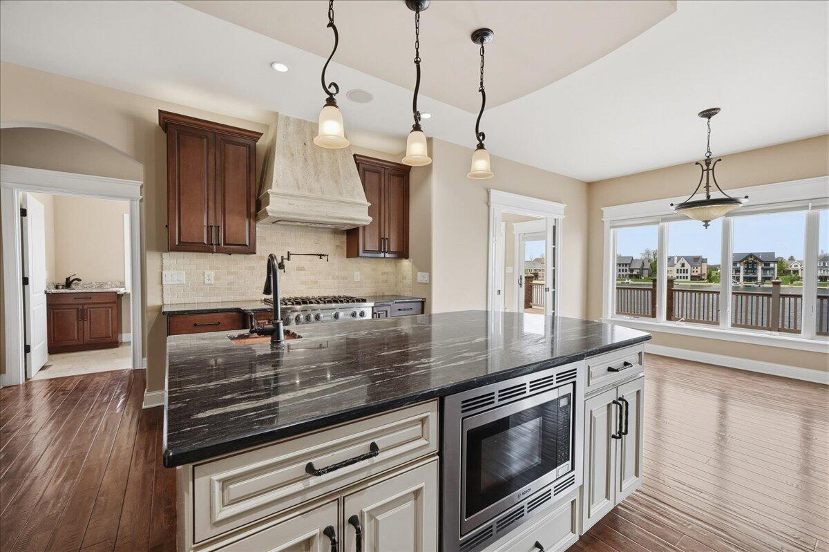 8858 Doubletree Drive S, Crown Point, IN 46307; Image #3