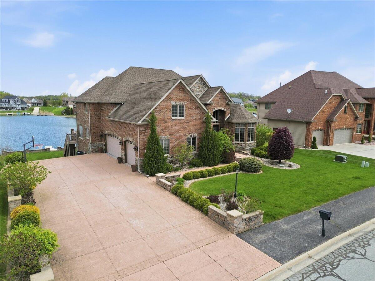 8858 Doubletree Drive S, Crown Point, IN 46307; Image #6