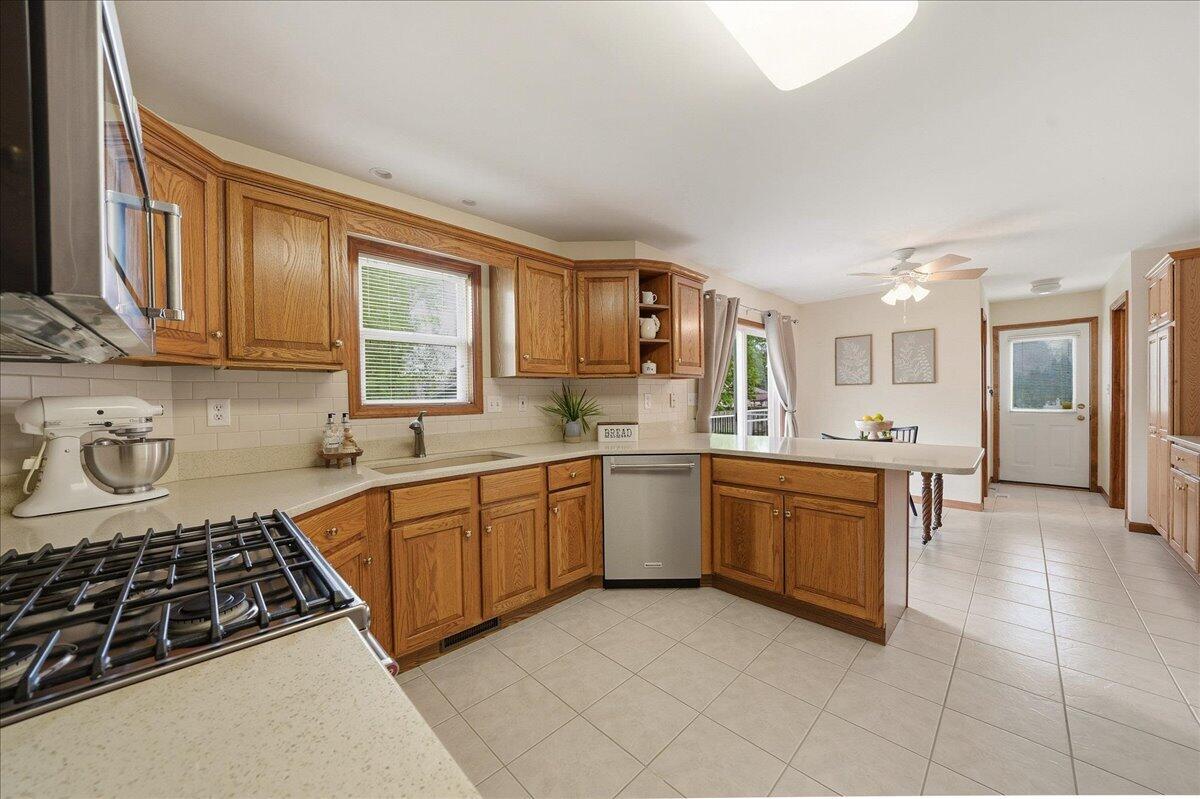 2105 Shadowood Court, Valparaiso, IN 46383; Image #12