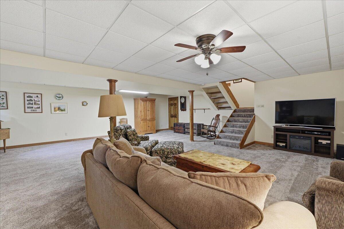 2105 Shadowood Court, Valparaiso, IN 46383; Image #30
