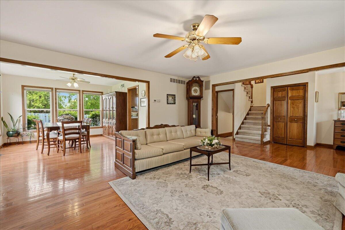 2105 Shadowood Court, Valparaiso, IN 46383; Image #8