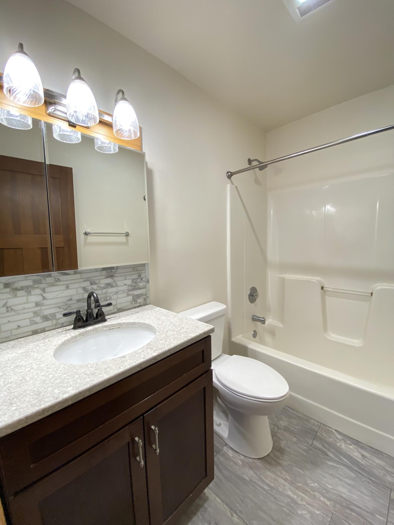 715 S Ashland Avenue, Michigan City, IN 46360; Image #13