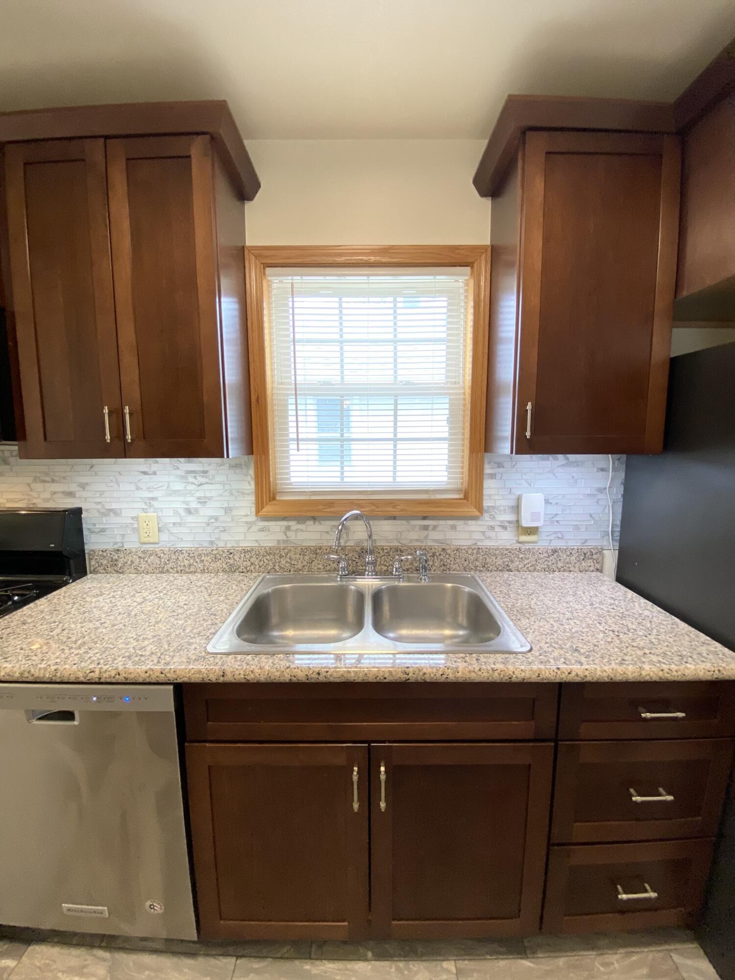 715 S Ashland Avenue, Michigan City, IN 46360; Image #5