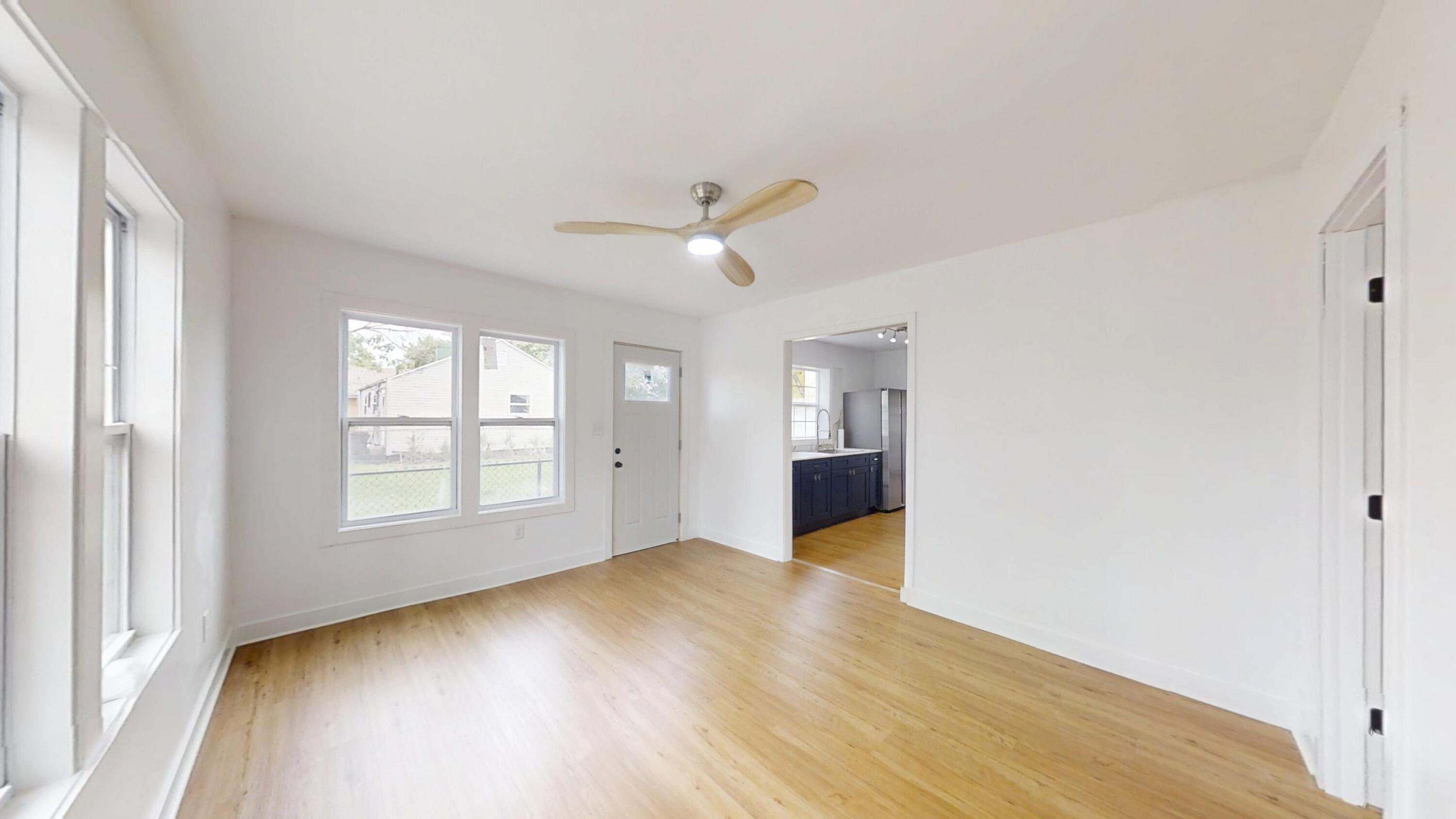 907 Central Avenue, Gary, IN 46407; Image #28