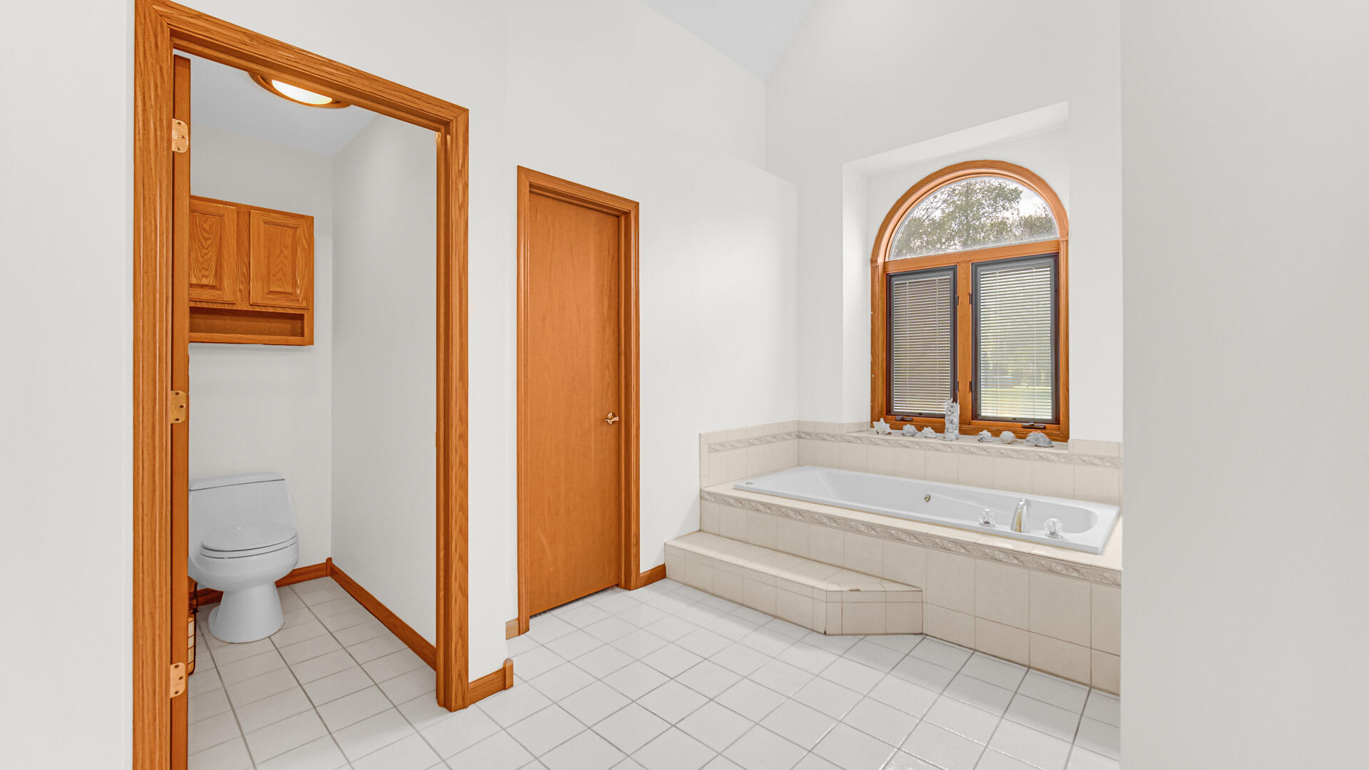 315 Kenbridge Court, Valparaiso, IN 46385; Image #18