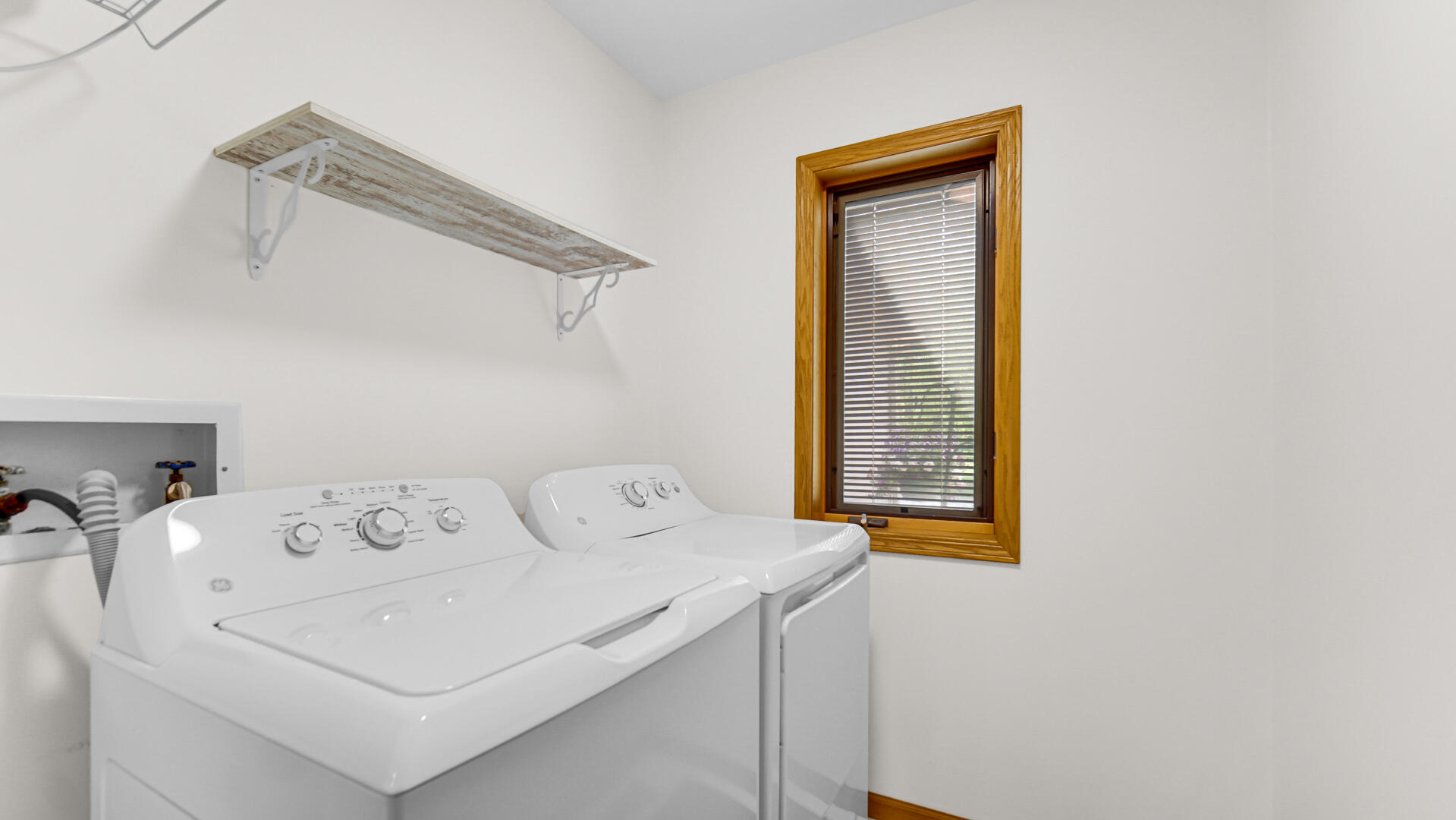 315 Kenbridge Court, Valparaiso, IN 46385; Image #20