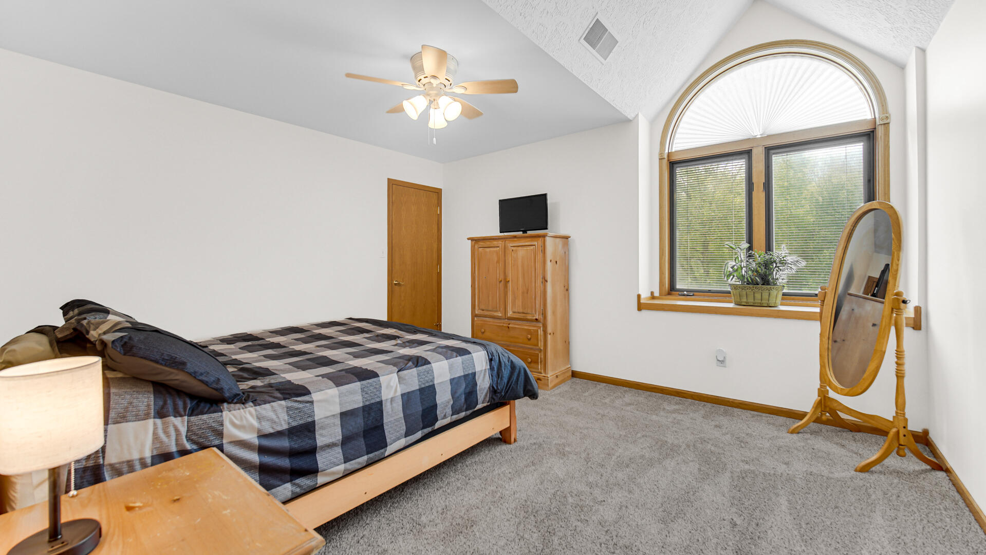315 Kenbridge Court, Valparaiso, IN 46385; Image #21