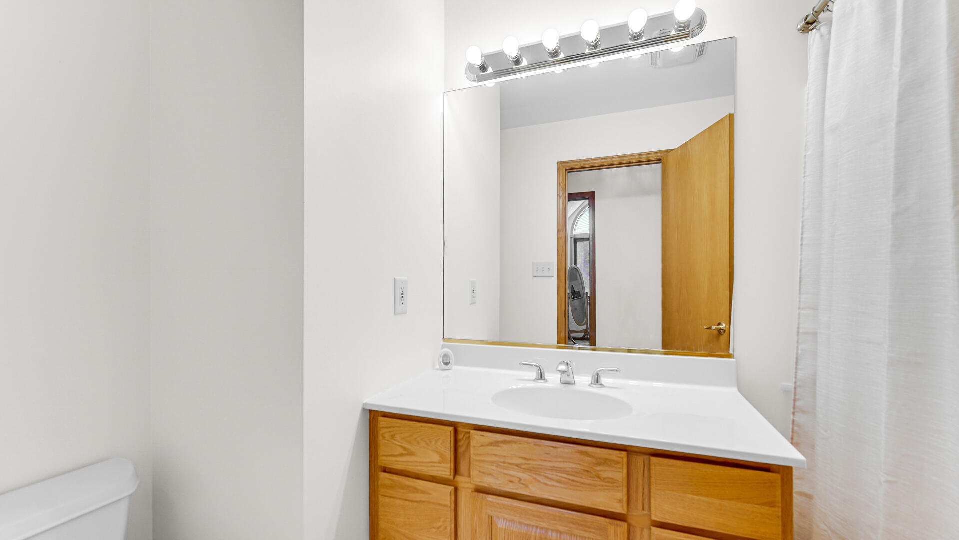 315 Kenbridge Court, Valparaiso, IN 46385; Image #23