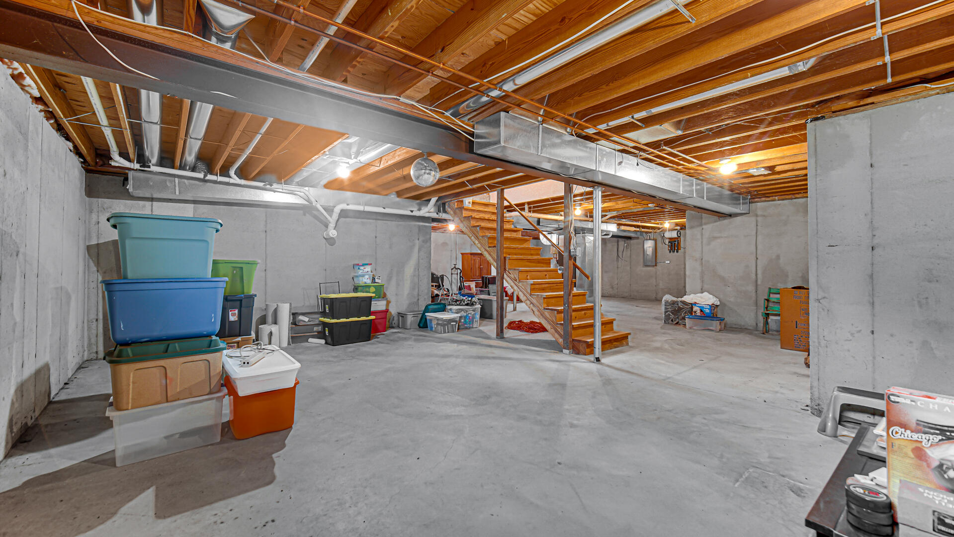 315 Kenbridge Court, Valparaiso, IN 46385; Image #27