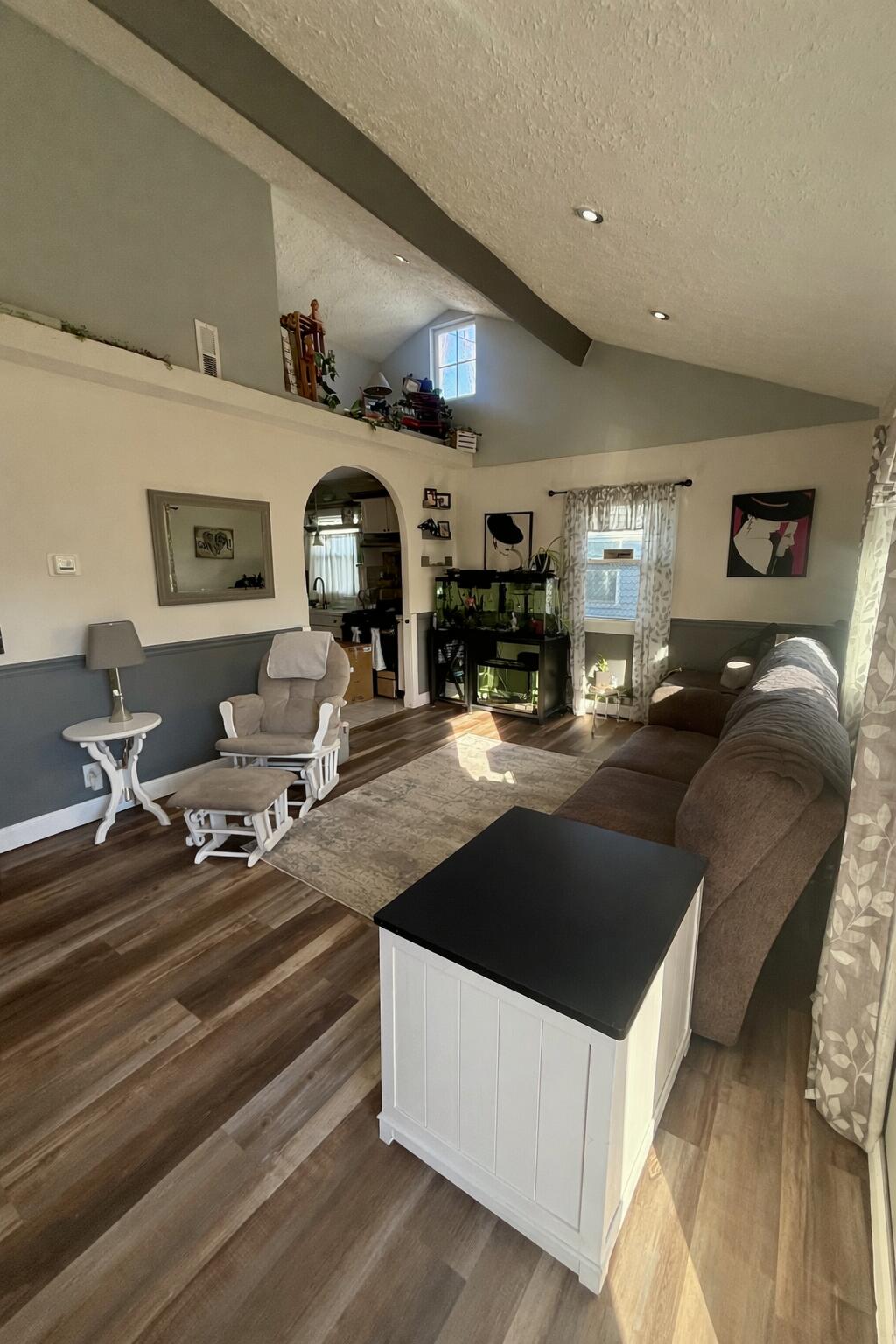 270 Woodlawn Avenue, Chesterton, IN 46304; Image #2