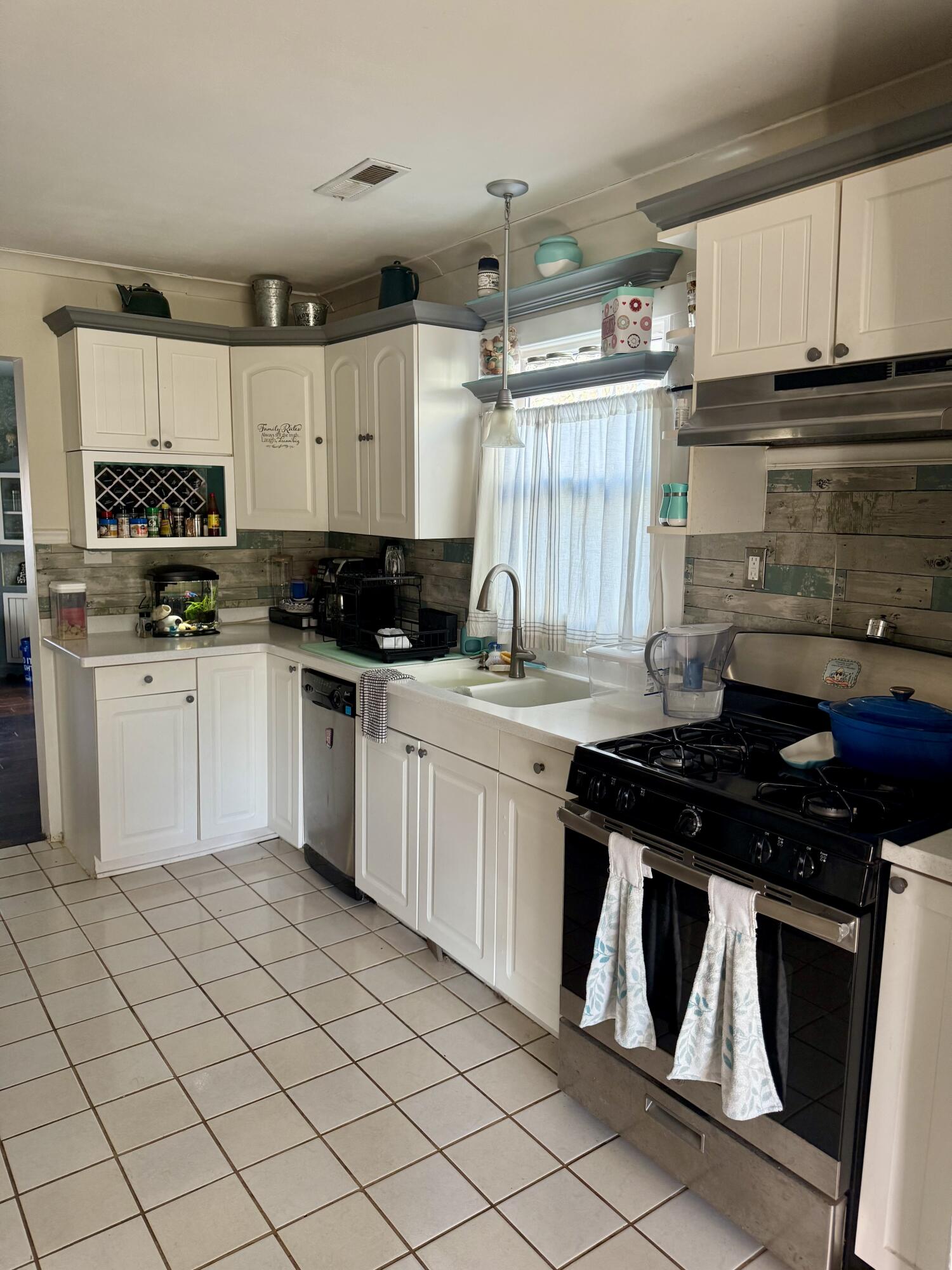 270 Woodlawn Avenue, Chesterton, IN 46304; Image #6