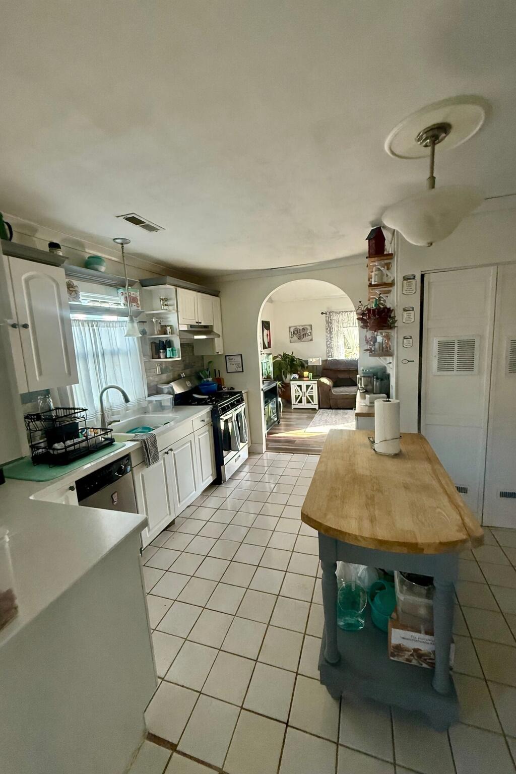 270 Woodlawn Avenue, Chesterton, IN 46304; Image #8