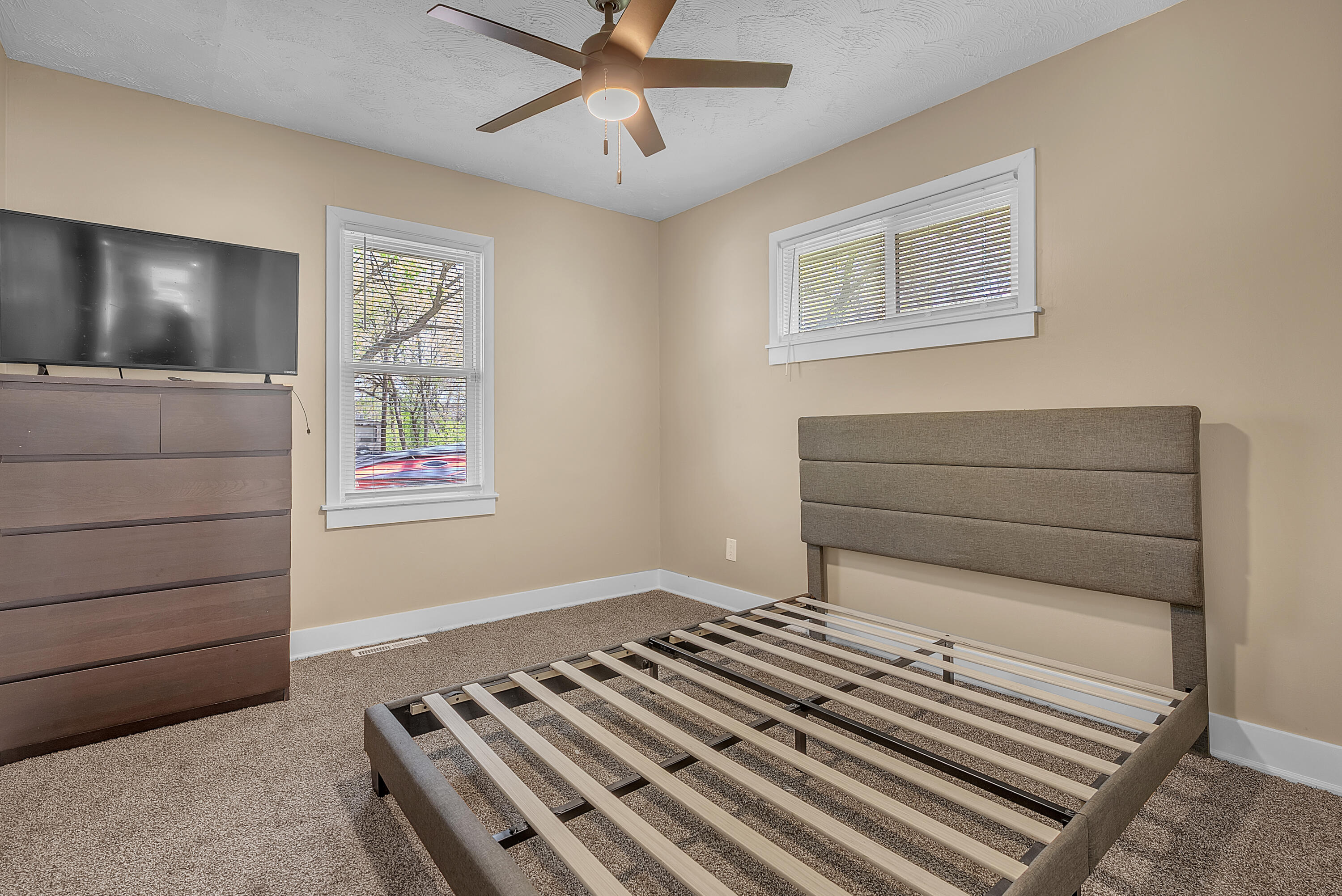 922 Hayes Street, Crown Point, IN 46307; Image #10