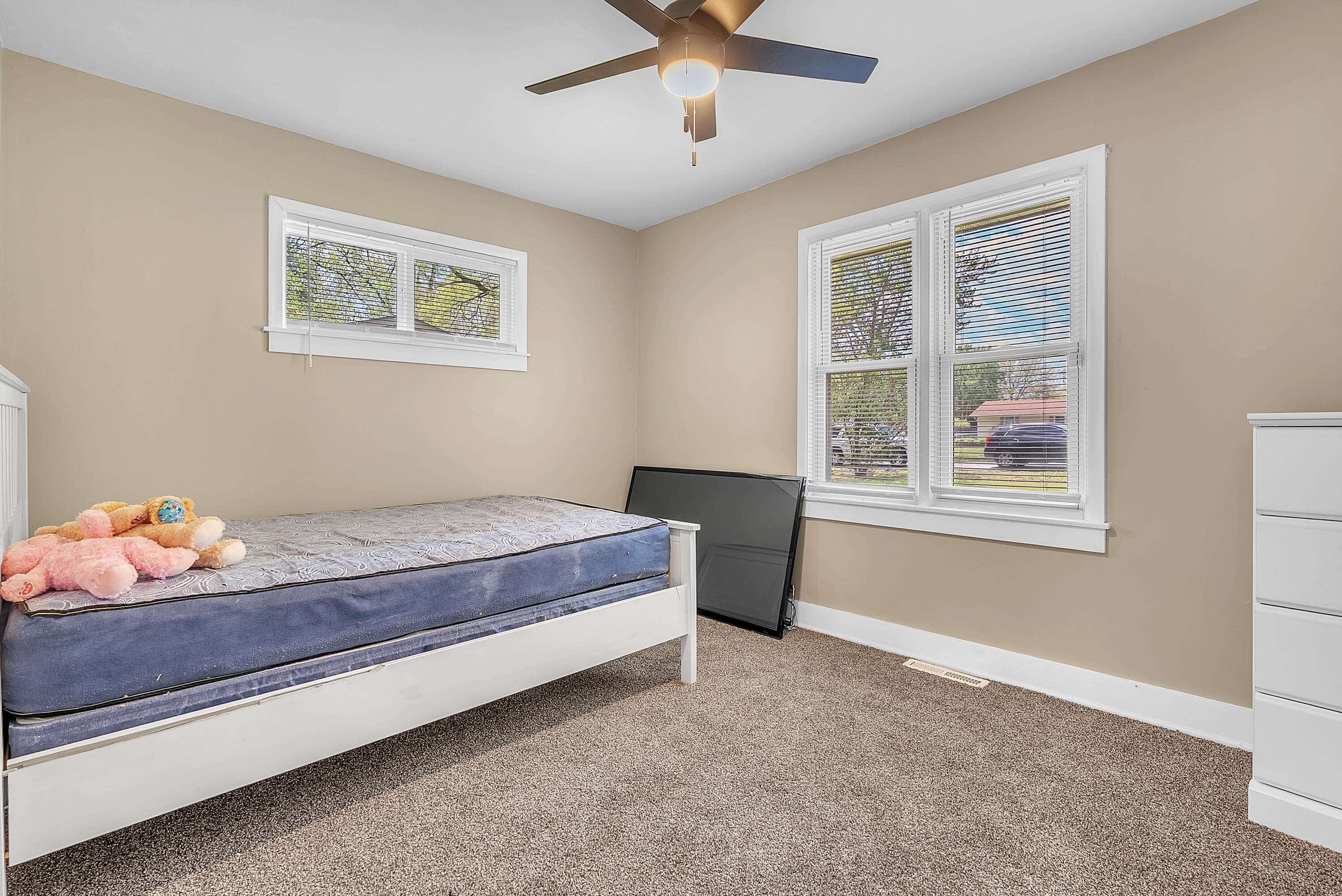 922 Hayes Street, Crown Point, IN 46307; Image #11