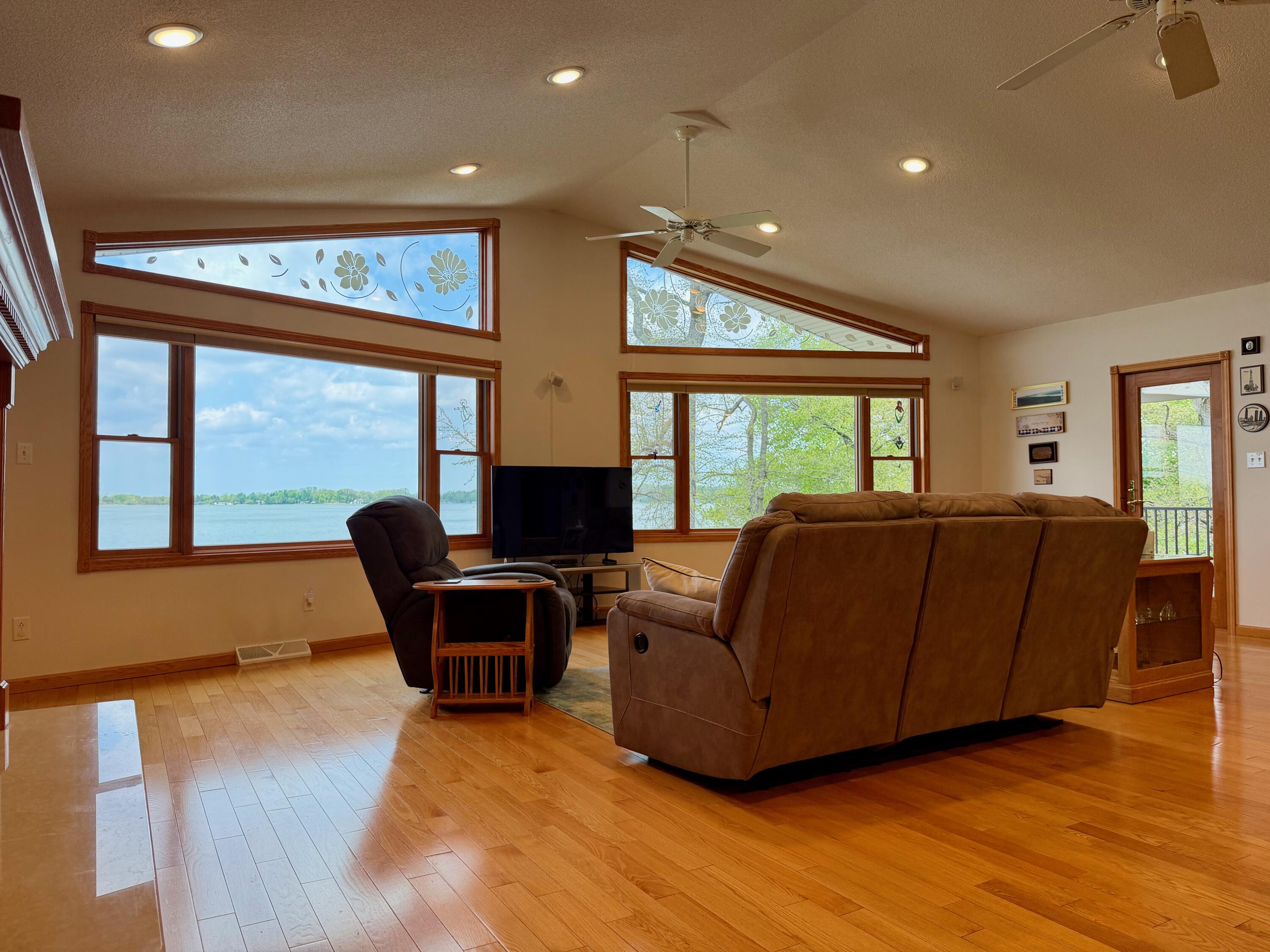 6353 S State Road 10, Knox, IN 46534; Image #4