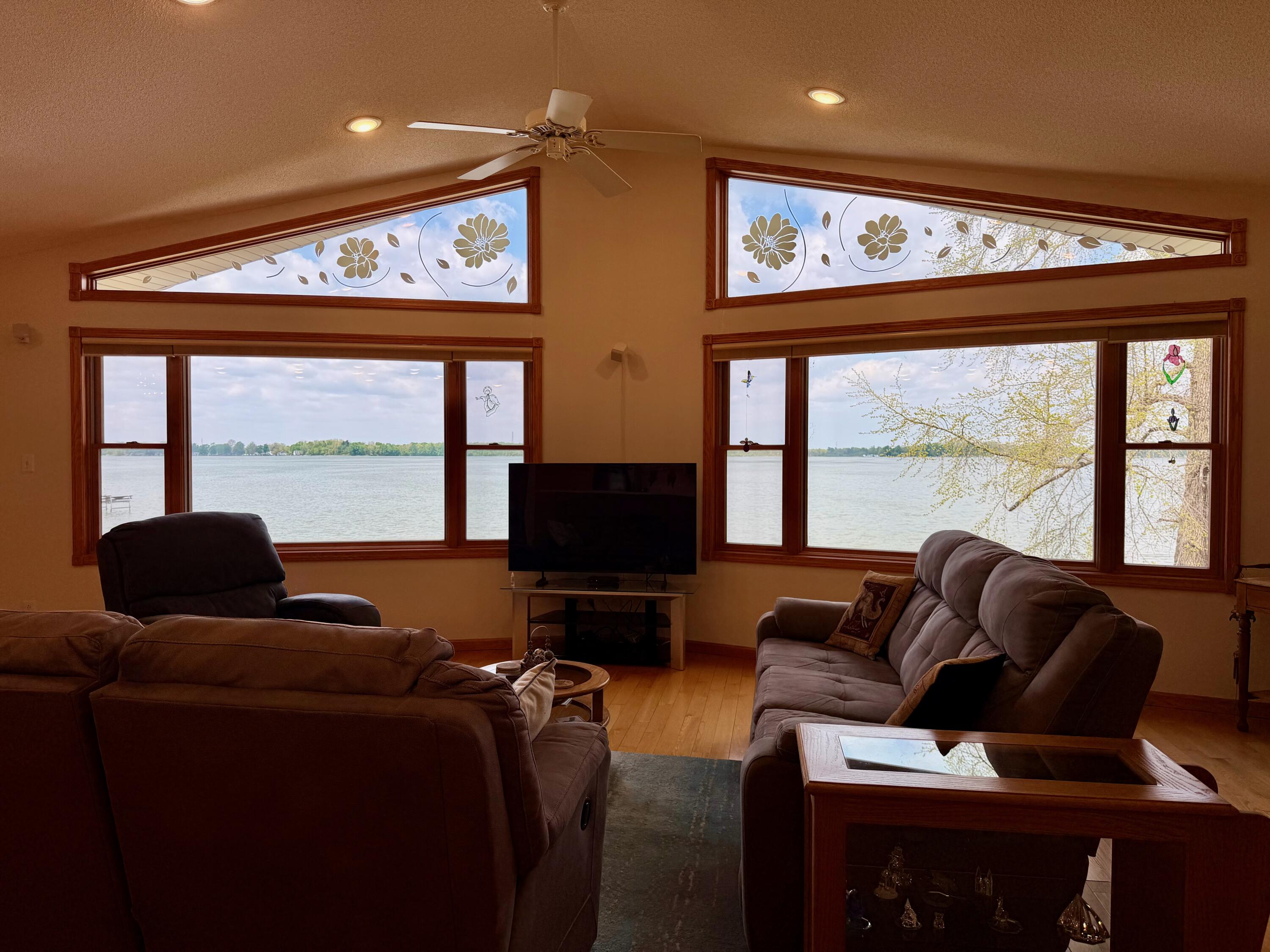 6353 S State Road 10, Knox, IN 46534; Image #5