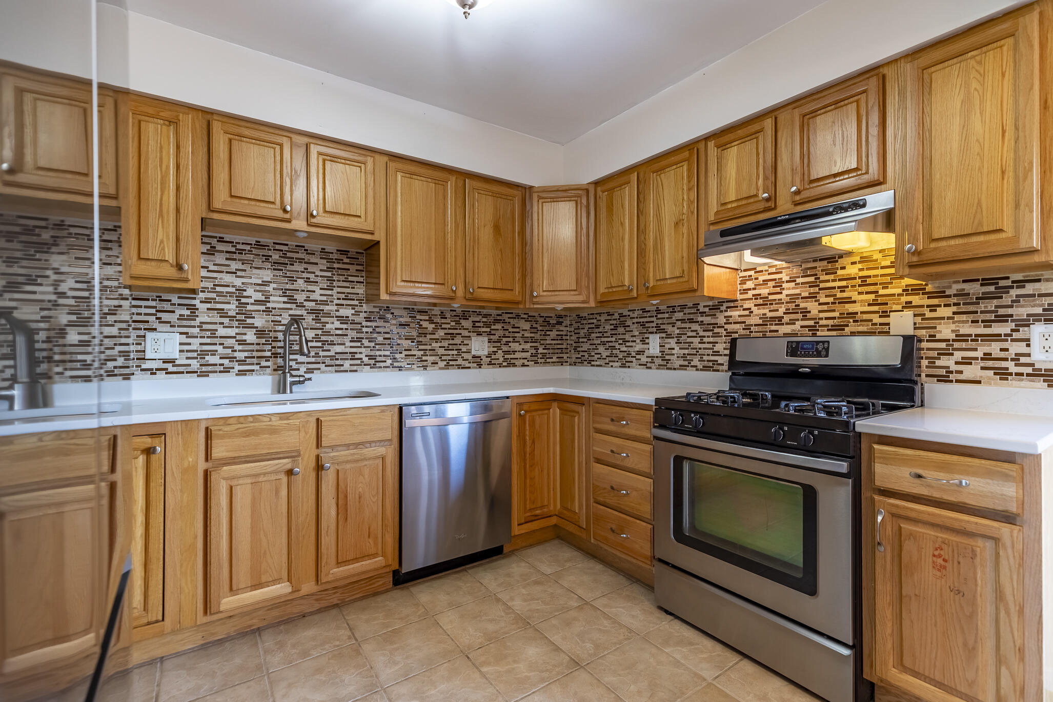 431 S Liverpool Road, Hobart, IN 46342; Image #12