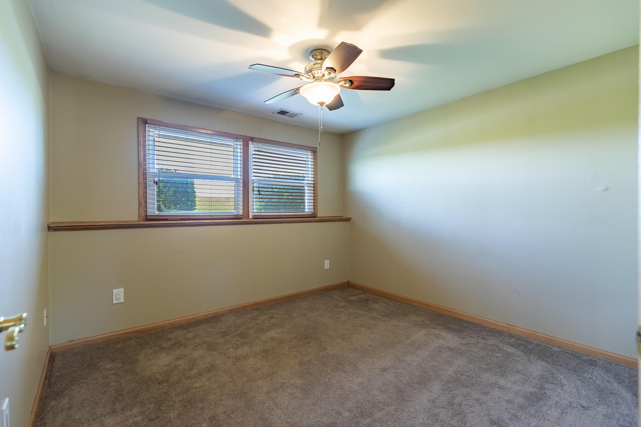 431 S Liverpool Road, Hobart, IN 46342; Image #16