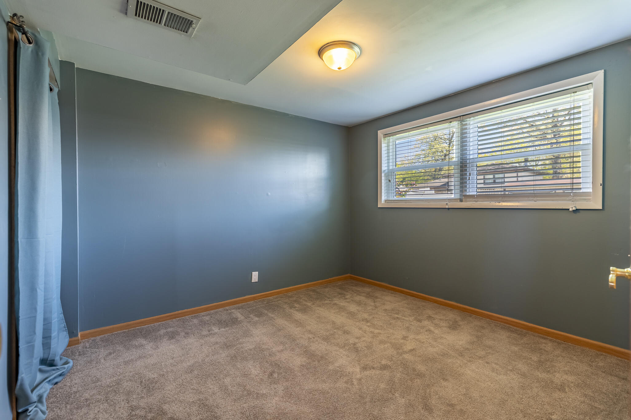431 S Liverpool Road, Hobart, IN 46342; Image #17