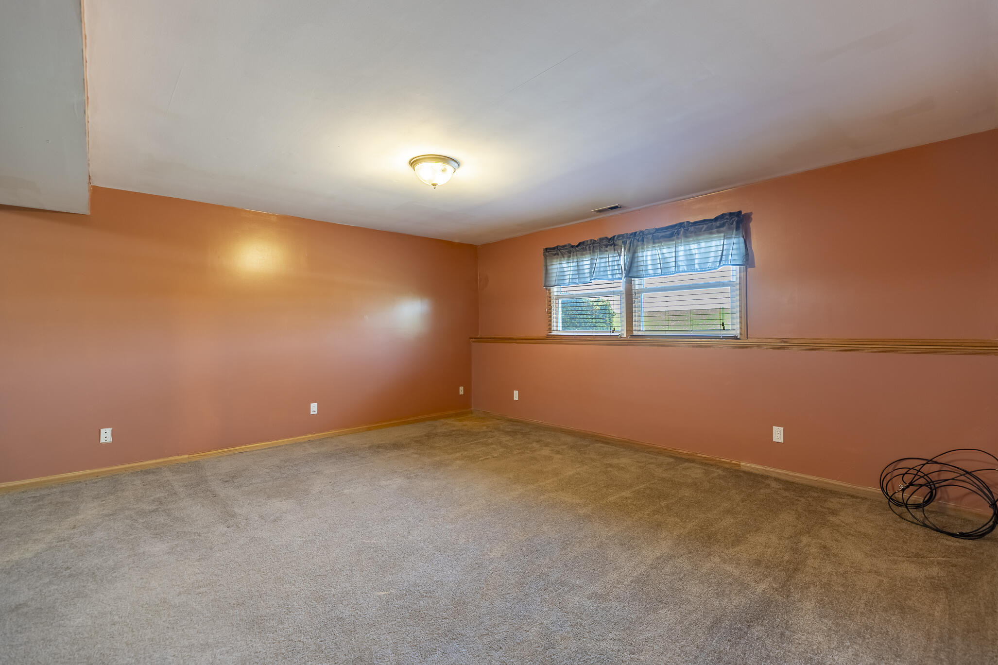 431 S Liverpool Road, Hobart, IN 46342; Image #19