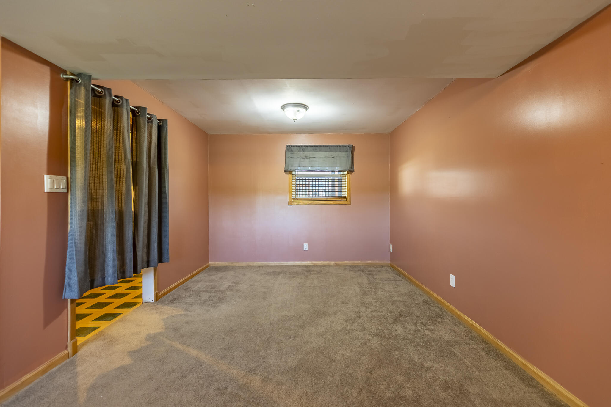 431 S Liverpool Road, Hobart, IN 46342; Image #32
