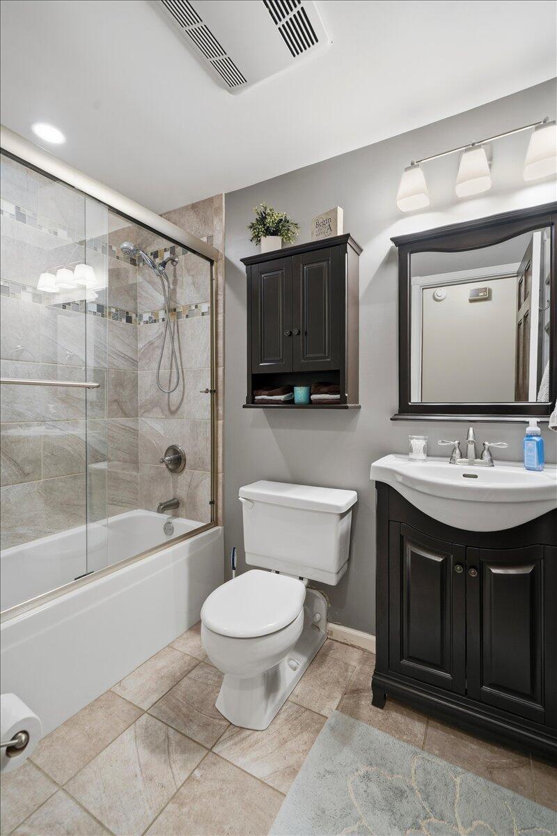 255 E U.s. Hwy 6, Valparaiso, IN 46383; Image #16
