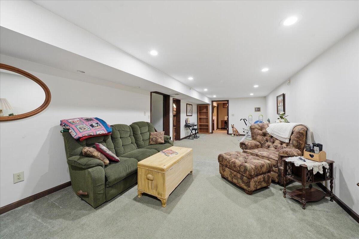 255 E U.s. Hwy 6, Valparaiso, IN 46383; Image #18