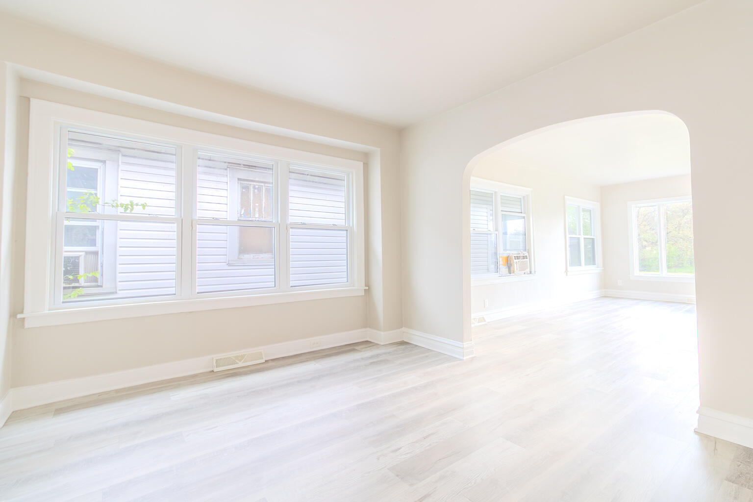 829 Johnson Street, Gary, IN 46402; Image #12