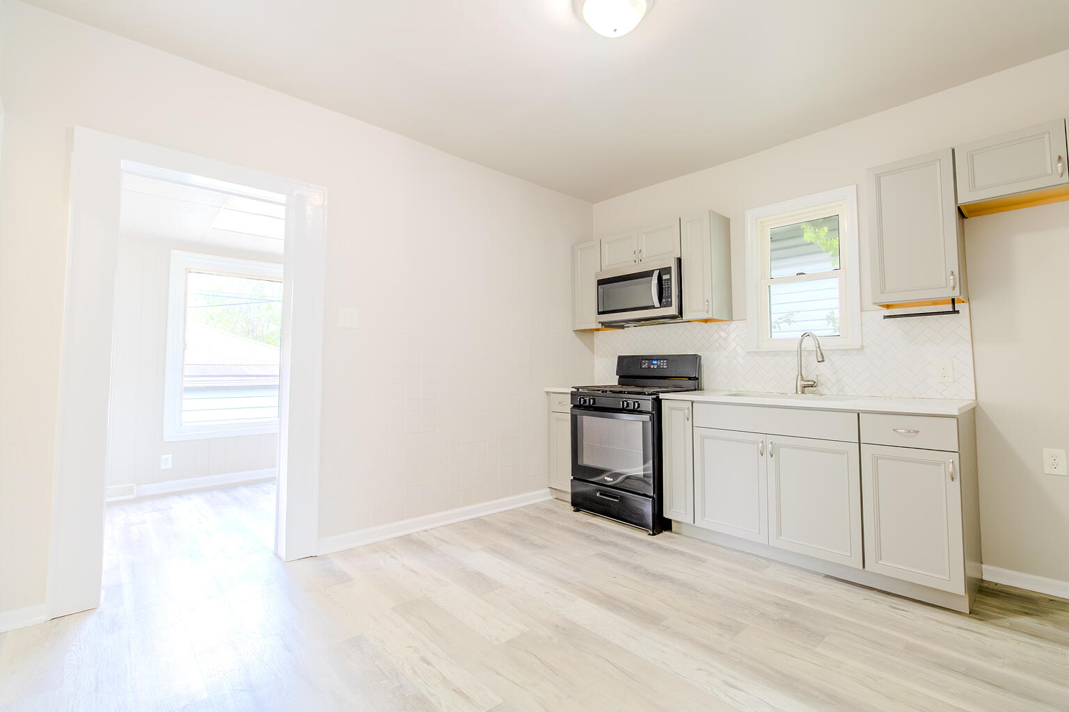 829 Johnson Street, Gary, IN 46402; Image #17