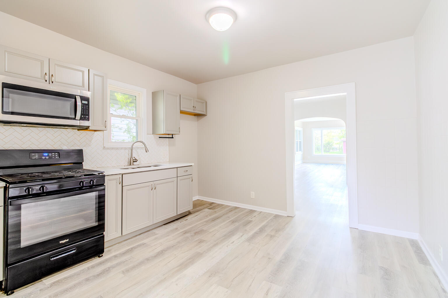 829 Johnson Street, Gary, IN 46402; Image #18
