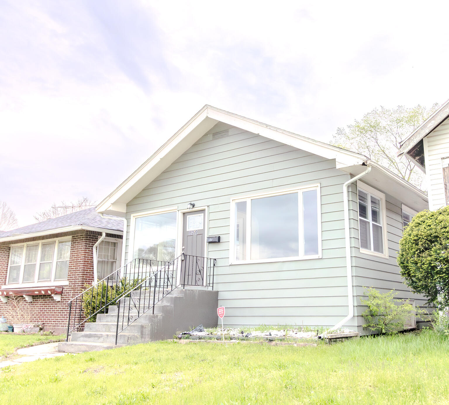 829 Johnson Street, Gary, IN 46402; Image #2