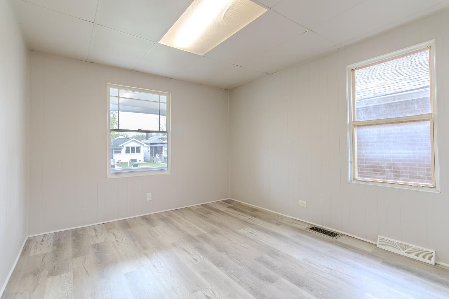 829 Johnson Street, Gary, IN 46402; Image #24