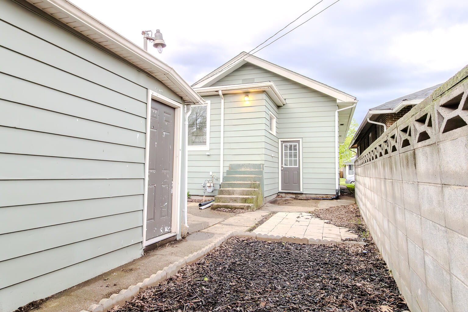 829 Johnson Street, Gary, IN 46402; Image #40