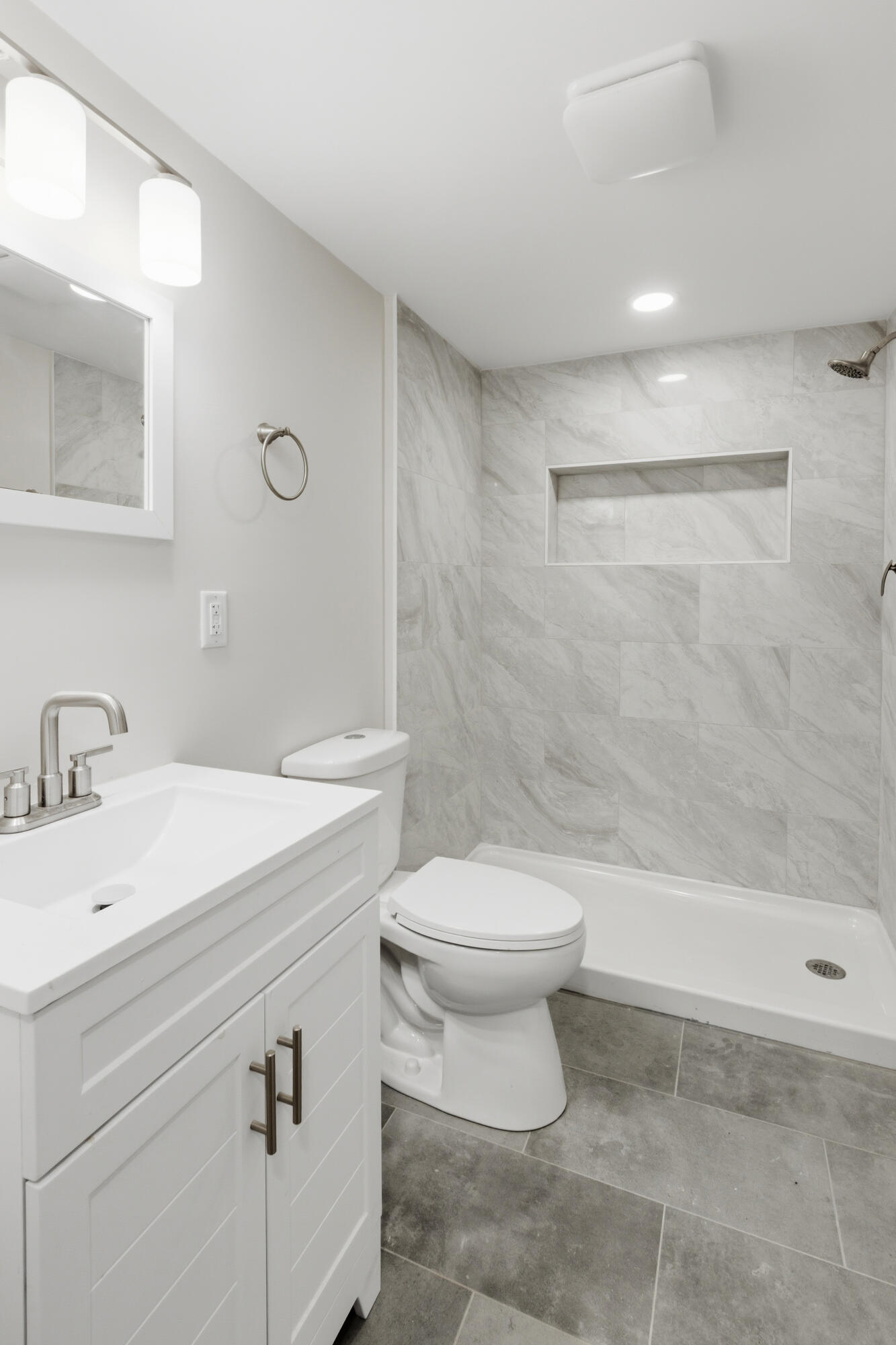 1560 Mckinley Street, Gary, IN 46404; Image #18
