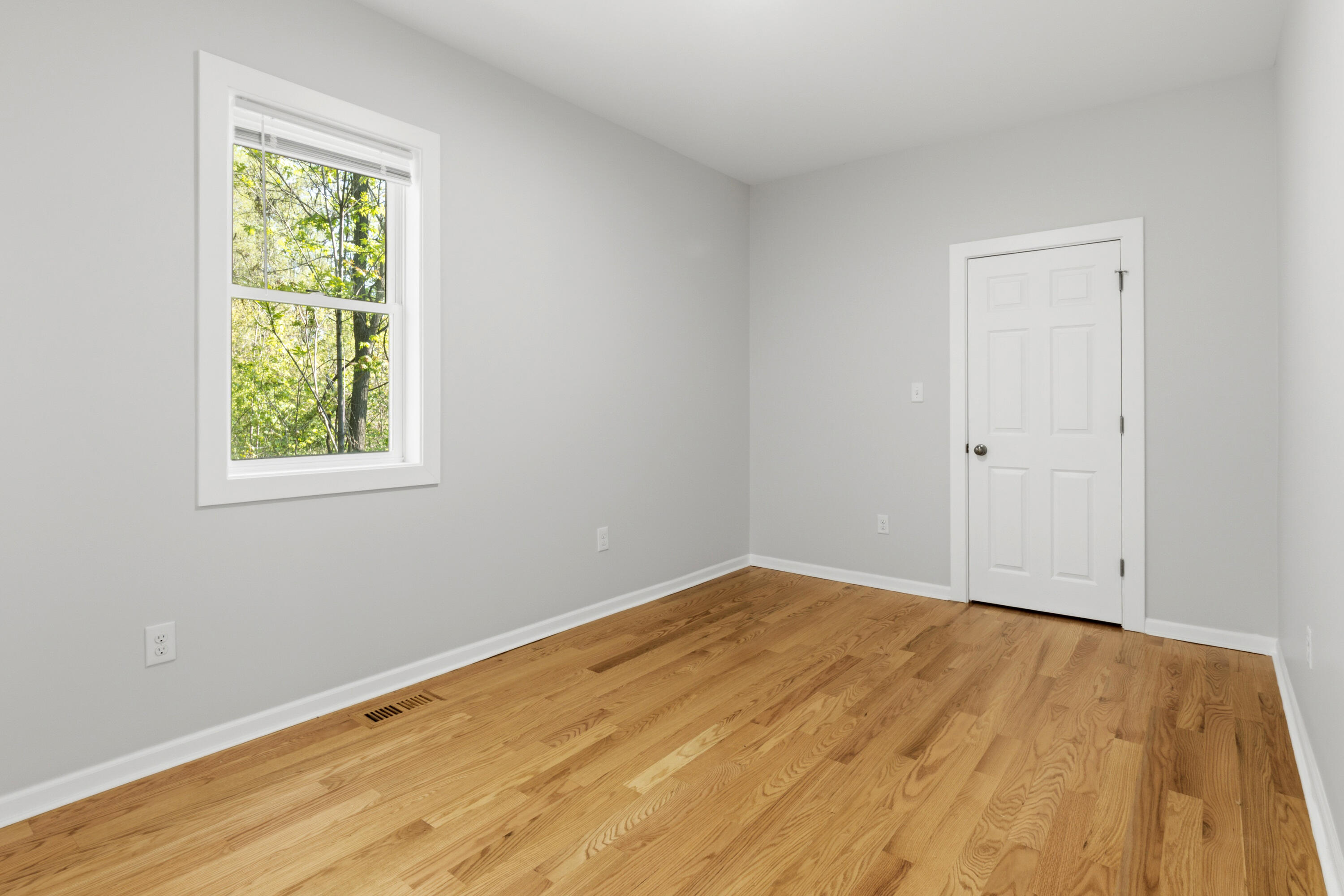 1560 Mckinley Street, Gary, IN 46404; Image #9