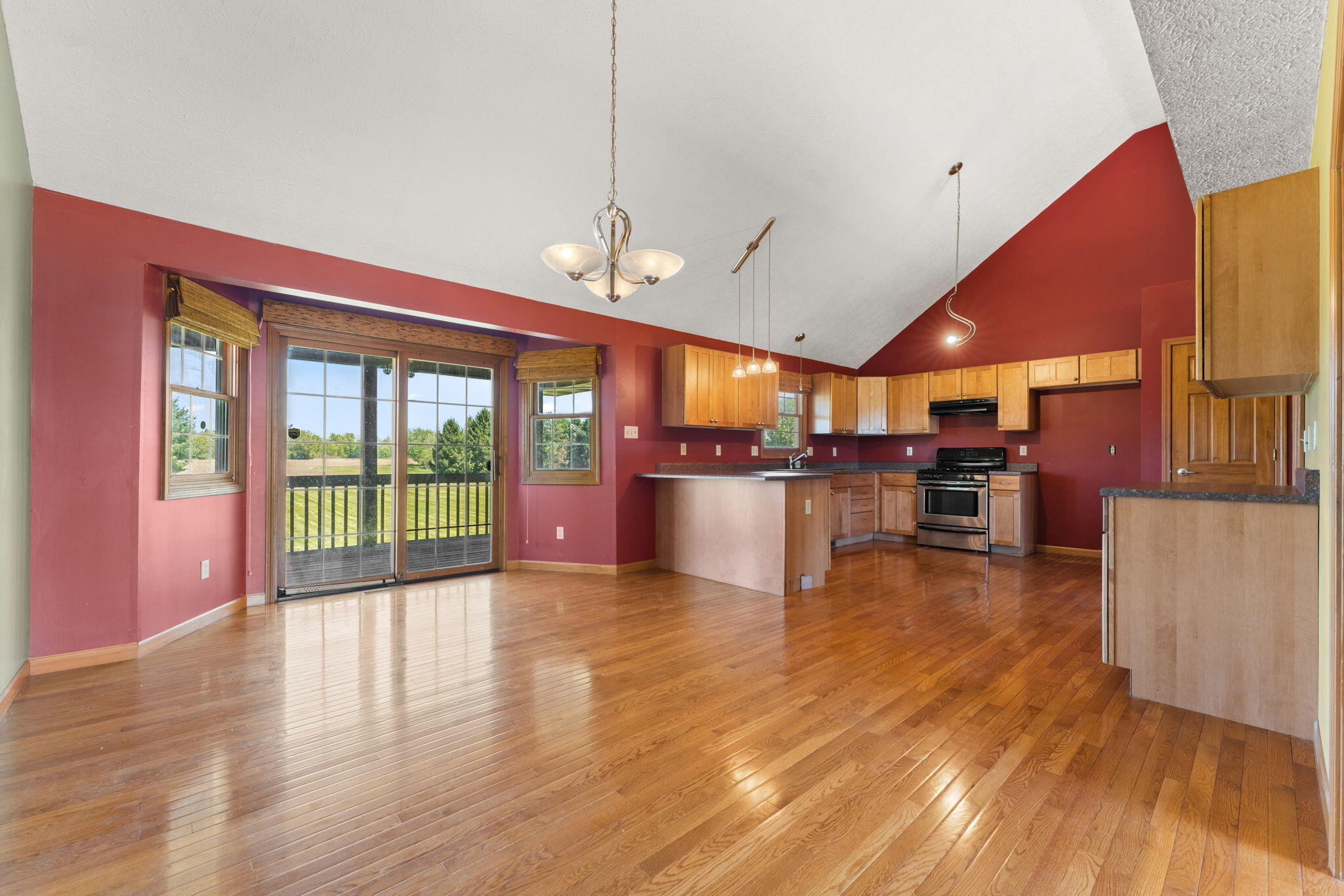 919 Plantation Road, Valparaiso, IN 46385; Image #11